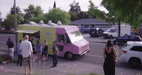 BOX-SHAPED FOOD, FOOD TRUCKS, AND WINE: THE ULTIMATE PAIRING